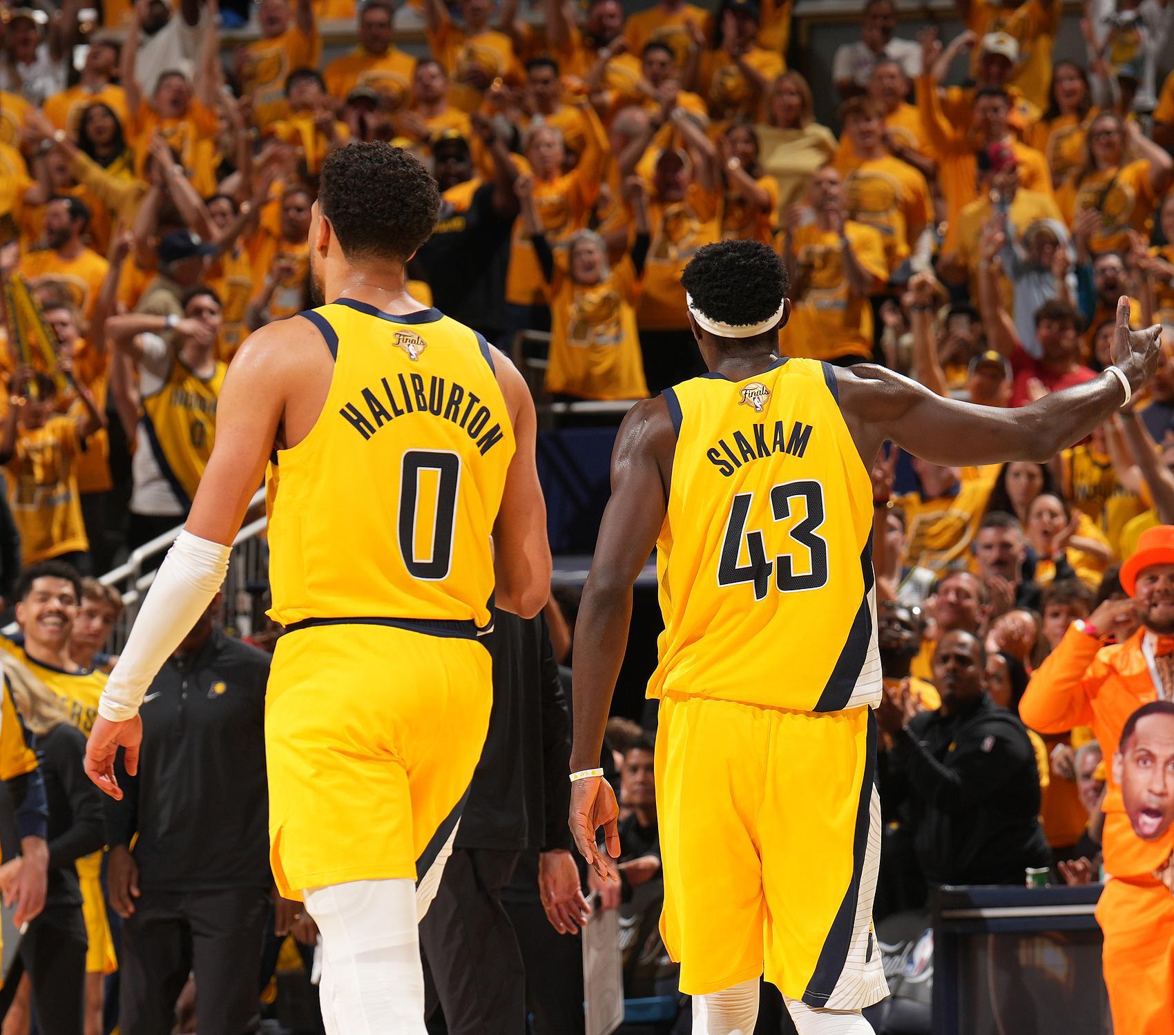 西亚卡姆：哈利伯顿是个顽强的孩子 毫不怀疑他会与我们并肩作战