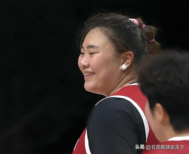 开云APP-一个“高又壮”，一个“高又灵”，请注意上海女篮两高塔